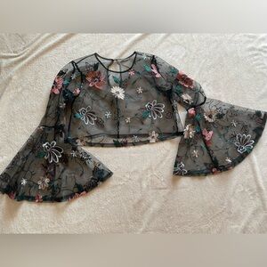 Embroidered mesh cropped bell sleeved top